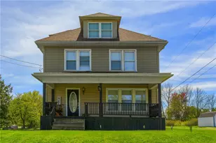 701 Old Zelienople Rd, Ellwood City, PA 16117 - Photo 1