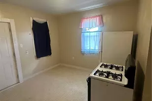 934 Ridge St, Stowe Township, PA 15136 - Photo 6