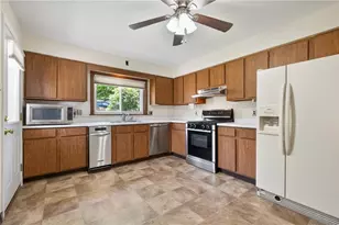 756 Mary St, McKees Rocks, PA 15136 - Photo 14