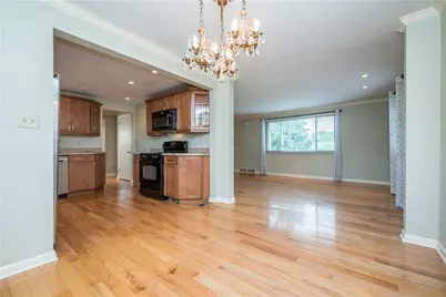 1133 Meadowlark Dr, Scott Township, PA 15243 - Photo 10