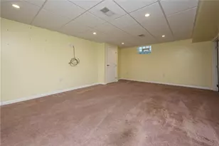 1133 Meadowlark Dr, Scott Township, PA 15243 - Photo 26