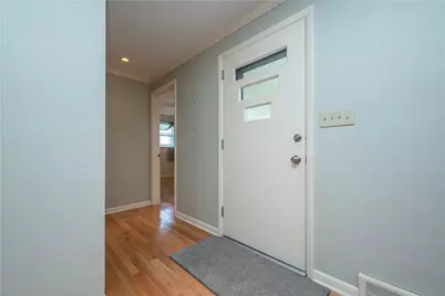 1133 Meadowlark Dr, Scott Township, PA 15243 - Photo 4