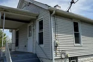 1015 Cascade Rd, Monaca, PA 15061 - Photo 1