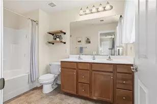 205 Broadstone Dr, Adams Township, PA 16046 - Photo 24