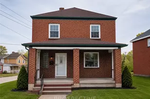 409 Mendelssohn Ave, Clairton, PA 15025 - Photo 2