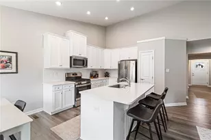 166 Olga Ave, Robinson Twp, PA 15108 - Photo 12
