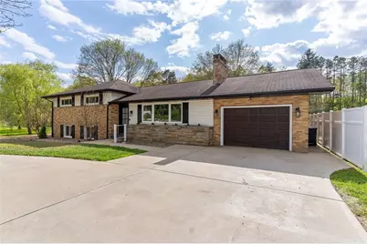 332 W Slippery Rock St, Donegal Township, PA 16025 - Photo 2