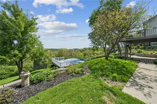 670 Meadowbrook Rd, Penn Twp, PA 15085 - Photo 32