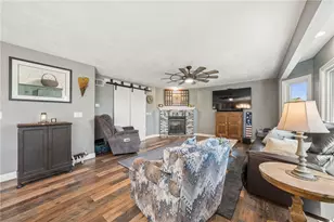 670 Meadowbrook Rd, Penn Twp, PA 15085 - Photo 6