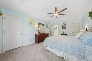 670 Meadowbrook Rd, Penn Twp, PA 15085 - Photo 18