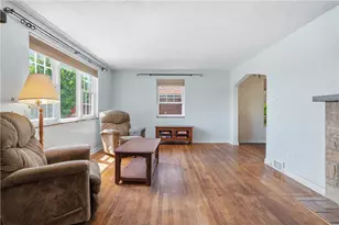 1107 Girard Rd, Pittsburgh, PA 15227 - Photo 12
