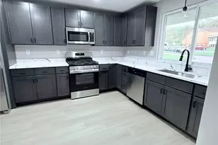 3929 Cape Cod Dr, Pittsburgh, PA 15239 - Photo 2