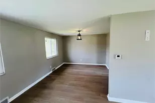 3929 Cape Cod Dr, Pittsburgh, PA 15239 - Photo 18