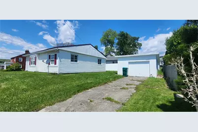 303 N 3rd St, Indiana Boro, PA 15701 - Photo 2