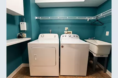 213 College St, Ellwood City, PA 16117 - Photo 12