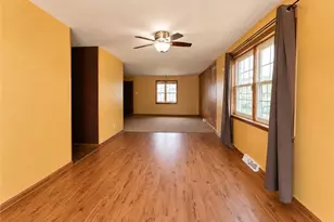 213 College St, Ellwood City, PA 16117 - Photo 8
