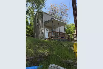 66 Transvaal Ave, Ross Twp, PA 15212 - Photo 2