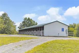 206 Lee Rd, Springfield Township, PA 16127 - Photo 4