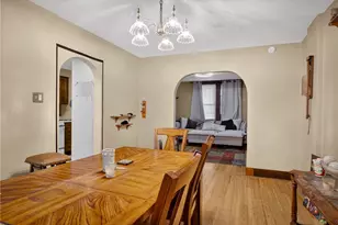 1616 Leolyn St, Pittsburgh, PA 15210 - Photo 10