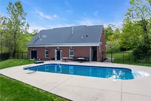 1414 Willowbrook Dr, South Strabane, PA 15301 - Photo 36