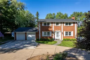 970 Beaver Grade Rd, Coraopolis, PA 15108 - Photo 2