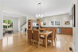 1219 Fairstead Ln, Pittsburgh, PA 15217 - Photo 10
