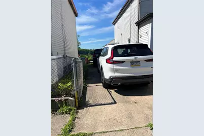 805 Railroad St, McKees Rocks, PA 15136 - Photo 20
