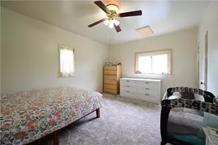 805 Railroad St, McKees Rocks, PA 15136 - Photo 14