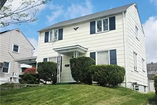 553 Constitution Cir, Clairton, PA 15025 - Photo 2
