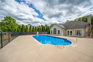 1905 Golf Course Dr, South Strabane, PA 15301 - Photo 28