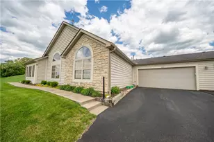 1905 Golf Course Dr, South Strabane, PA 15301 - Photo 22
