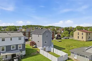 8 Eggers Ave, Belle Vernon, PA 15012 - Photo 2