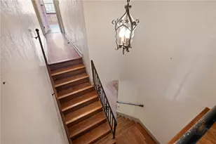 1371 Navahoe Dr, Pittsburgh, PA 15228 - Photo 22