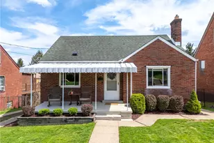 416 Phillips Ave, Stowe Township, PA 15136 - Photo 2
