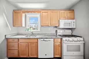 416 Phillips Ave, Stowe Township, PA 15136 - Photo 14