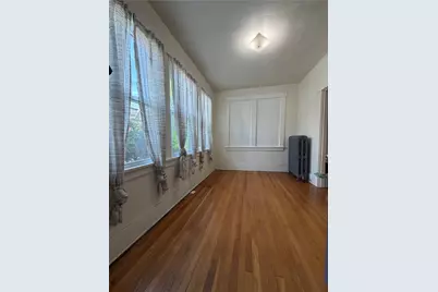 5730 Howe St #1, Pittsburgh, PA 15232 - Photo 2
