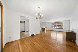 349 Crescent Gardens Dr, Pittsburgh, PA 15235 - Photo 8