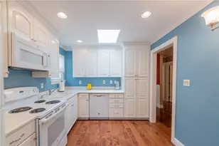 1551 Merion Ln, Oakmont, PA 15139 - Photo 8
