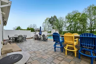 215 Cobblestone Dr, Ohio Township, PA 15237 - Photo 32