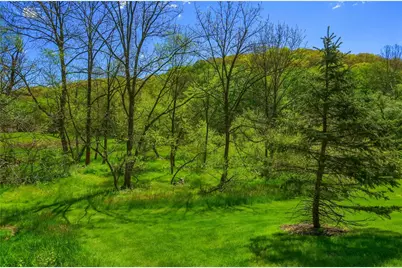 828 Village Dr, Pittsburgh, PA 15237 - Photo 10