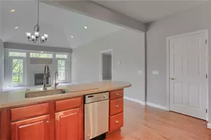 828 Village Dr, Pittsburgh, PA 15237 - Photo 24