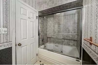 130 Woodridge Ct, White Township, PA 15701 - Photo 12