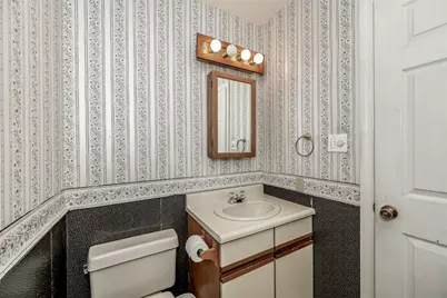 130 Woodridge Ct, White Township, PA 15701 - Photo 10