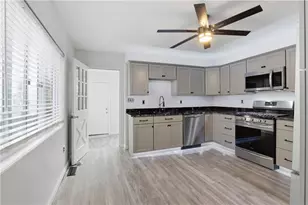 2422 Salisbury St, Pittsburgh, PA 15210 - Photo 12
