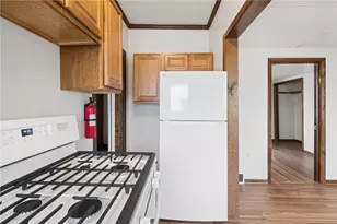 504 Fair Oaks St, McKees Rocks, PA 15136 - Photo 10