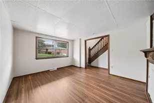 504 Fair Oaks St, McKees Rocks, PA 15136 - Photo 4