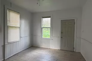 619 N Cedar St, New Castle, PA 16102 - Photo 6