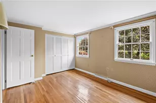 1942 Overland Ct, Pittsburgh, PA 15101 - Photo 10