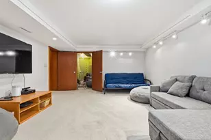 1093 Lyndhurst Dr, Pittsburgh, PA 15206 - Photo 40
