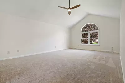 1045 Redoak Drive, Penn Twp, PA 15636 - Photo 14